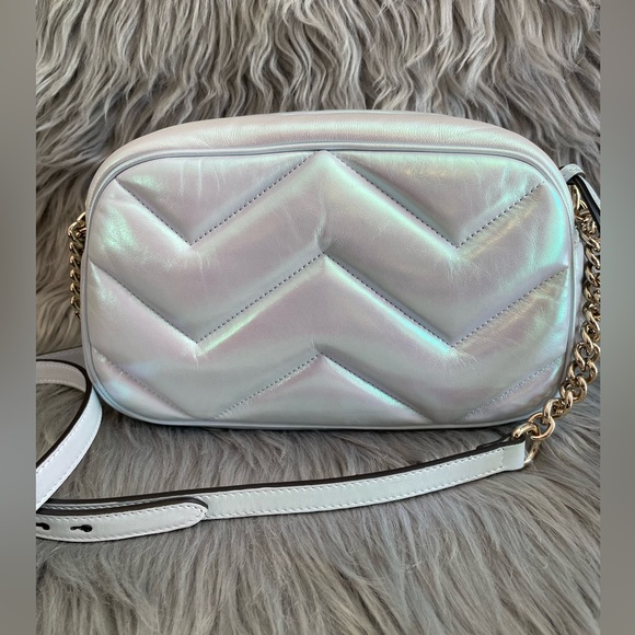 NEW! GUCCI•GG Iridescent Chevron Matelasse Quilted Camera Bag - Picture 13 of 14